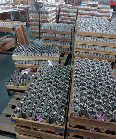 Condensatore elettrolitico in alluminio di tipo ovale Cbb65 a prezzo economico